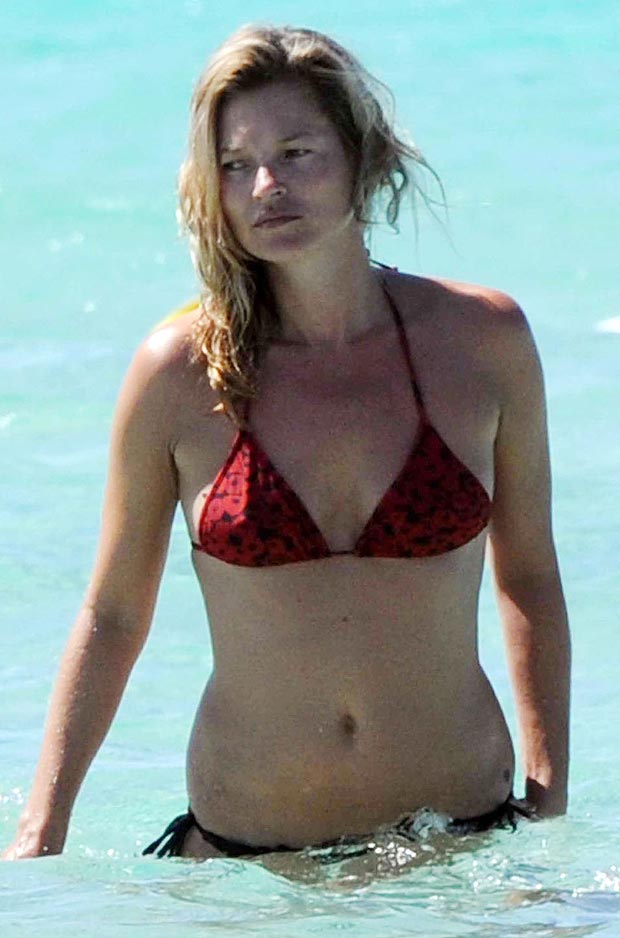 Kate Moss - topless  (4)
