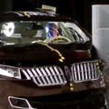 Luxe auto's scoren slecht in nieuwe crashtest