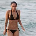 100529_Megan_Fox_bikini_candids_Maui-klein.jpg