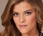 nina-agdal-voor-nelly-lingerie.jpg