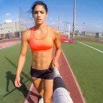 Babe Alison Stokke maakt reclame voor GoPro