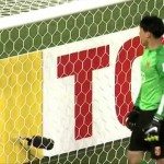 Ballenjongen wordt held