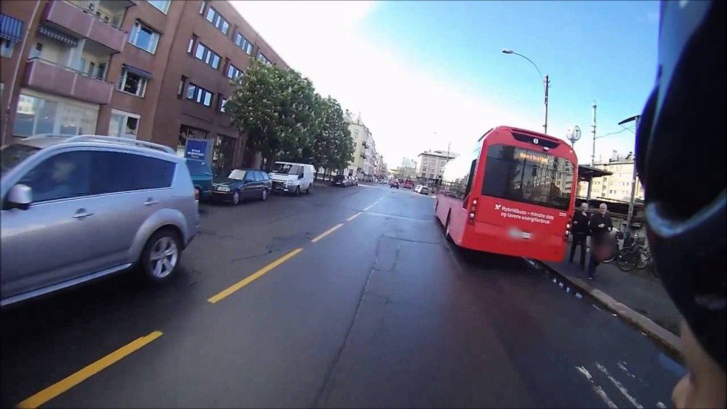 Buspassagier met arendsoog