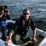 Camera aan een witte haai hangen