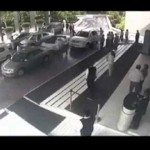 Die Lamborghini parkeer ik wel even