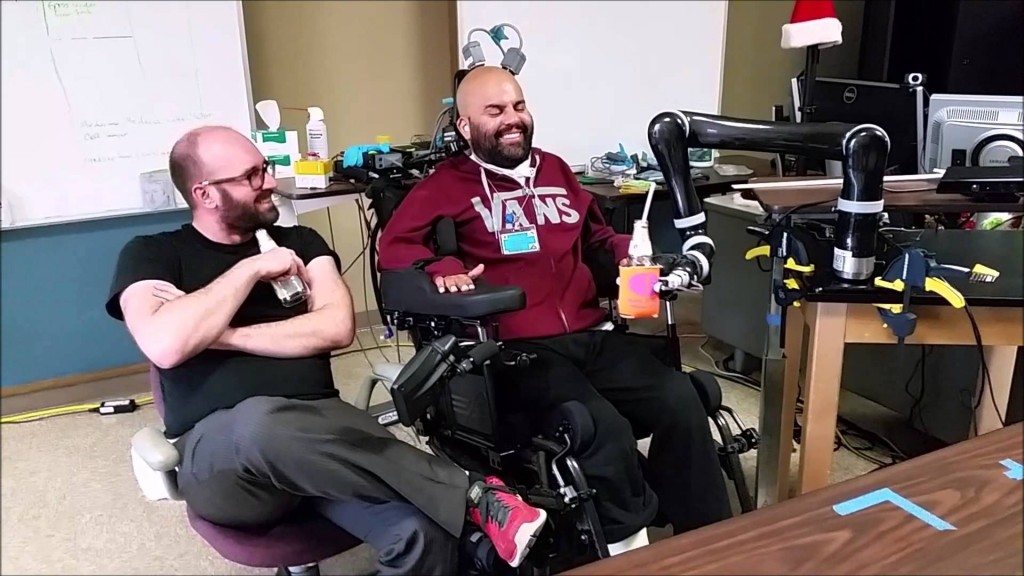 Een biertje met de robotarm