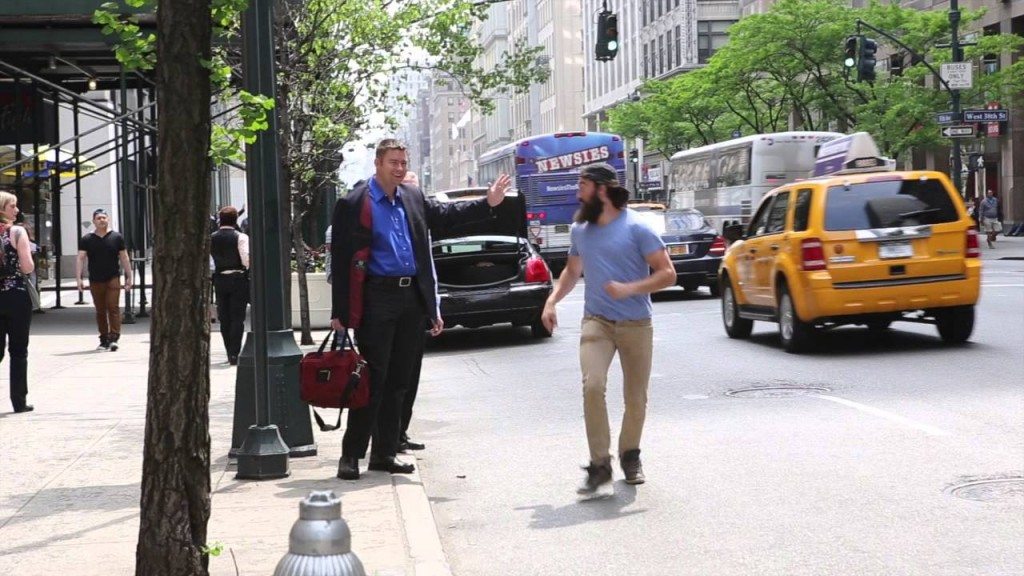 Een taxi roepen of high five vragen?