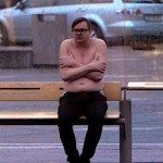 Help jij een man die het koud heeft?