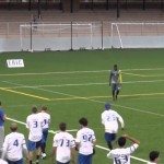 Knappe sprong in het frisbee