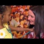 Luisteren naar het hart van overleden zoontje