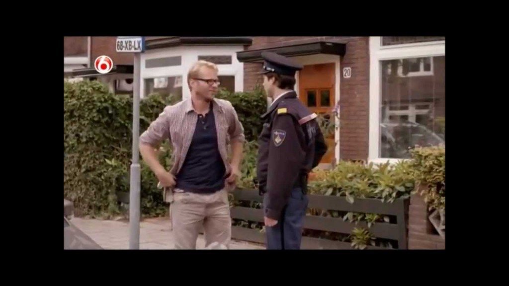 Man parkeert op invalide parkeerplaats