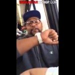 Man wijst vrouw terecht