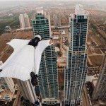 Met de wingsuit door Panama City