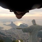 Met de wingsuit over Rio de Janeiro