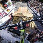 Mountainbiken door een Mexicaans dorp