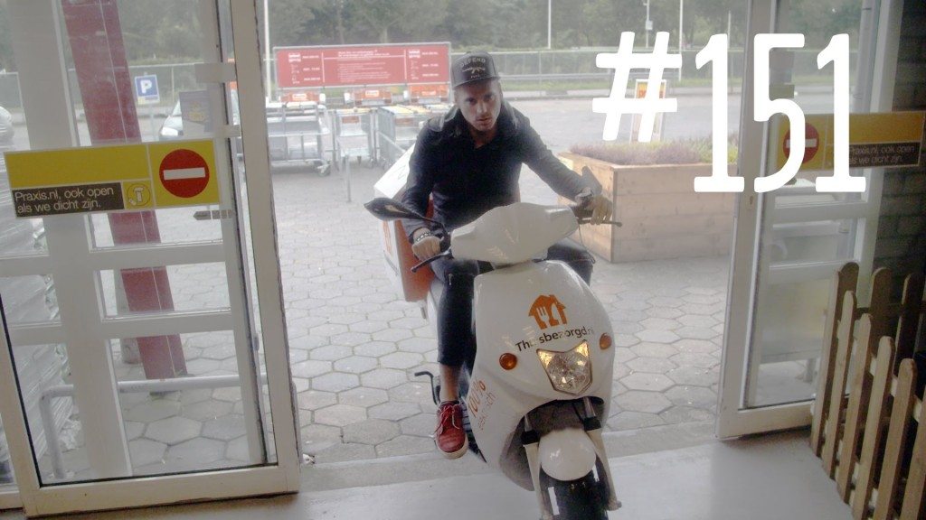 Pizza bezorgen in een bouwmarkt. Fail!