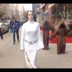 Prinses Leia wandelt door de straten van new York