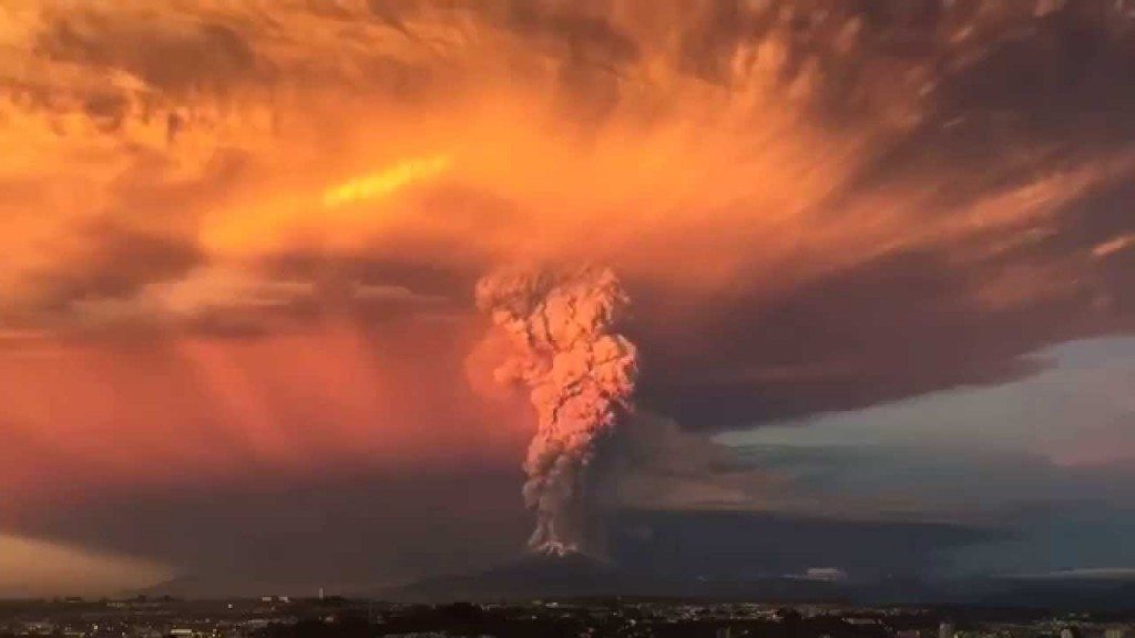 Spectaculaire timelapse van vulkaan Calbuco
