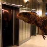 T-Rex bezoekt Groupon kantoor