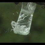 Truuk met een bierflesje