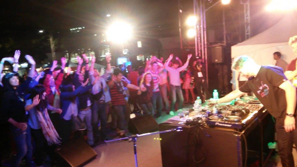 Uit de bol op Wannes van De Velde