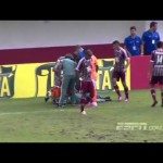 Verzorger out met zelfde blessure als voetballer