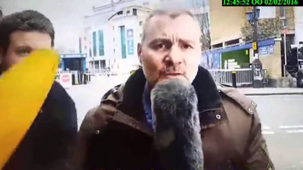 Voetbalreporter neemt wraak