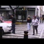 Wagen op het zebrapad