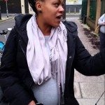 Zwangere vrouw geeft haar mening