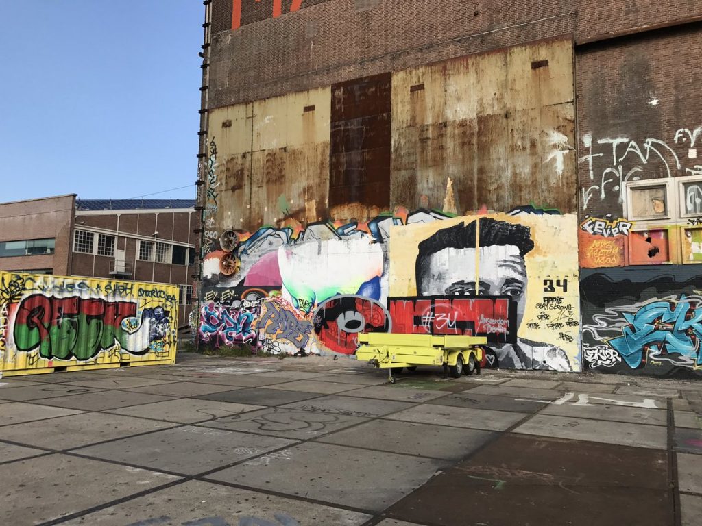 Graffiti van Nouri overgespoten op NDSM werf