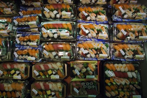 Consumentenbond: bezorgsushi vaak onfris