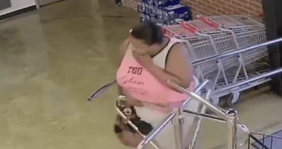 Zwaarlijvige dief steelt liefst 18 flessen drank en niemand grijpt in