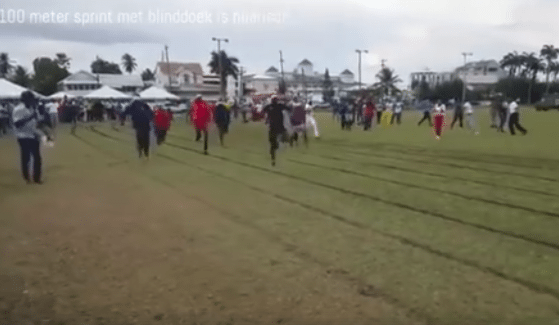 100 meter sprint met blinddoek is niet zonder gevaren
