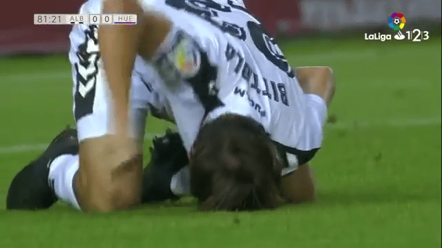 Ploegmaat bezorgt voetballer 10 hechtingen in z’n kruis