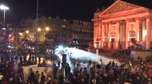 Marokkanen rellen in Brussel na winst voetbalwedstrijd