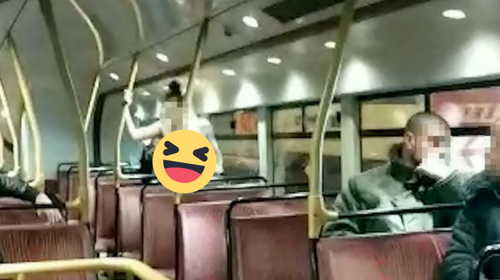 Koppel hebben schaamteloos seks in London bus