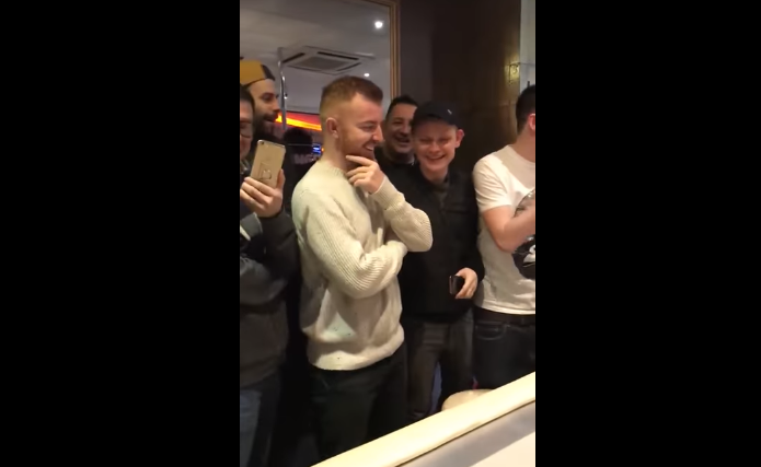 Pokerwinnaar zet prijzengeld op alles of niks tijdens roulette