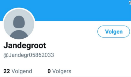 Viezerik valt Dionne Stax lastig met smerige foto