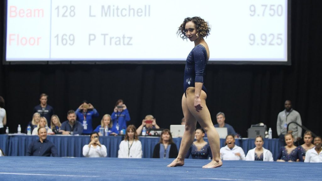 Katelyn Ohashi schittert tijdens vloeroefening