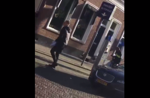 Gênant moment voor Waalwijkse politie tijdens aanhouding
