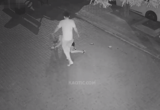 Schokkend: Zeer zware mishandeling vrouw op straat