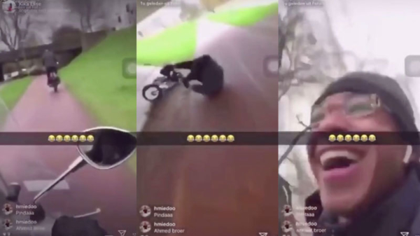 Scootertuig trappen man van fiets