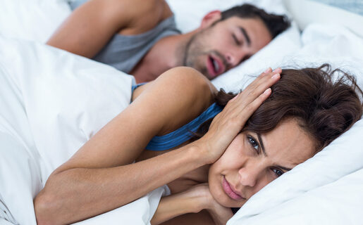 Vrouwen kunnen gerust slapen, deze pilletje stopt snurken van man